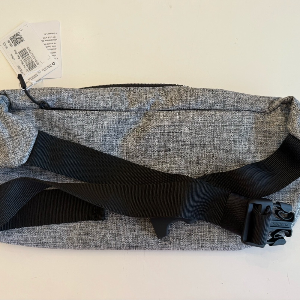 Lululemon On The Beat Belt Bag - Picture 3 of 5